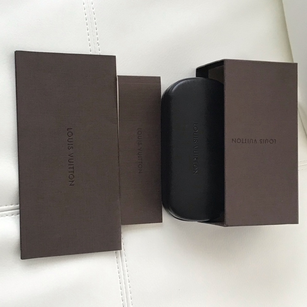 Louis Vuitton - Attitude Gold U - Sunglasses - Picture 6 of 8